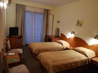 Отель Hotel Everest Тыргу-Муреш Двухместный номер с 2 отдельными кроватями-15